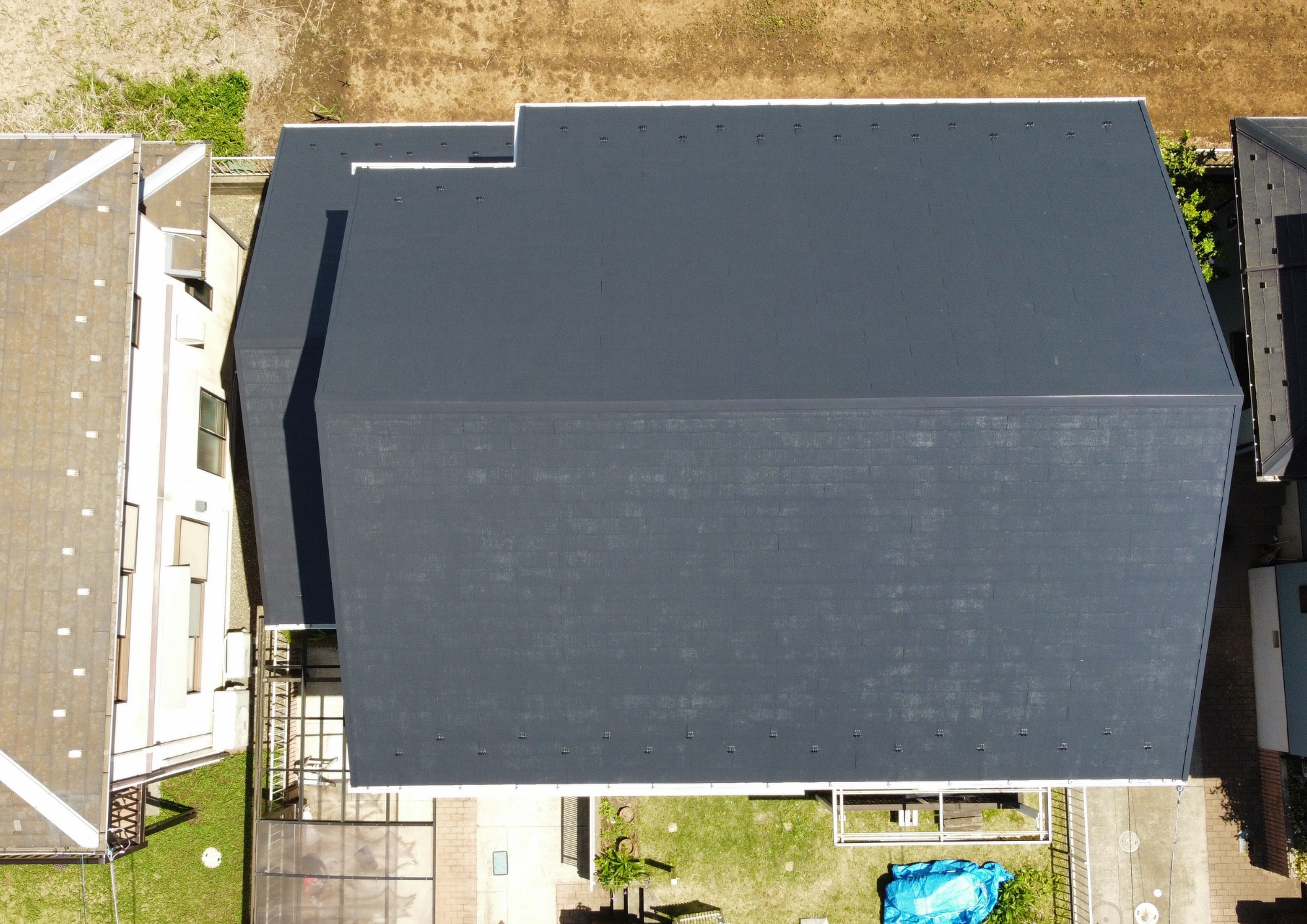八街市榎戸学園台K様邸　屋根完成ドローン写真