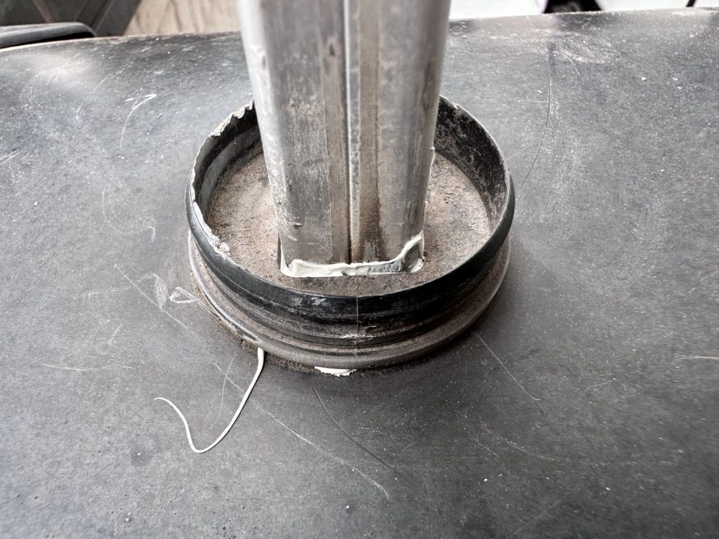 市原市五井　バルコニー笠木の修理　防水処理